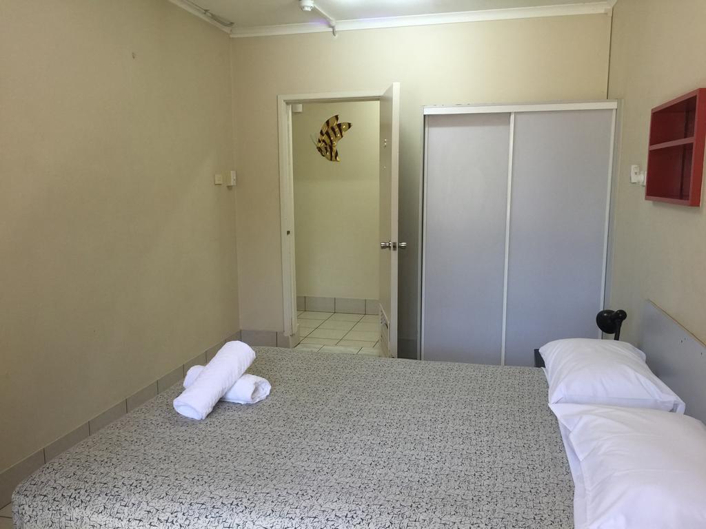 Motel Hiway 3*