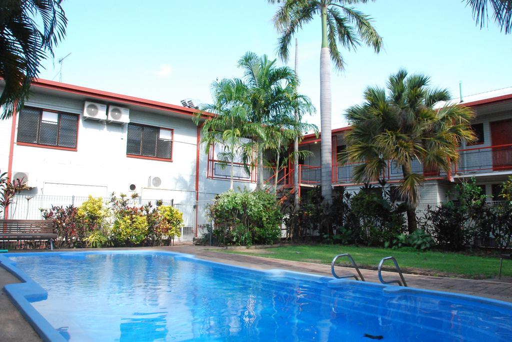 Motel Hiway