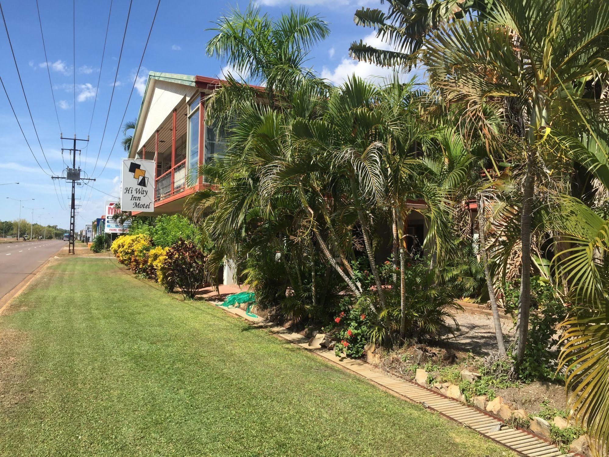 Motel Hiway 3*