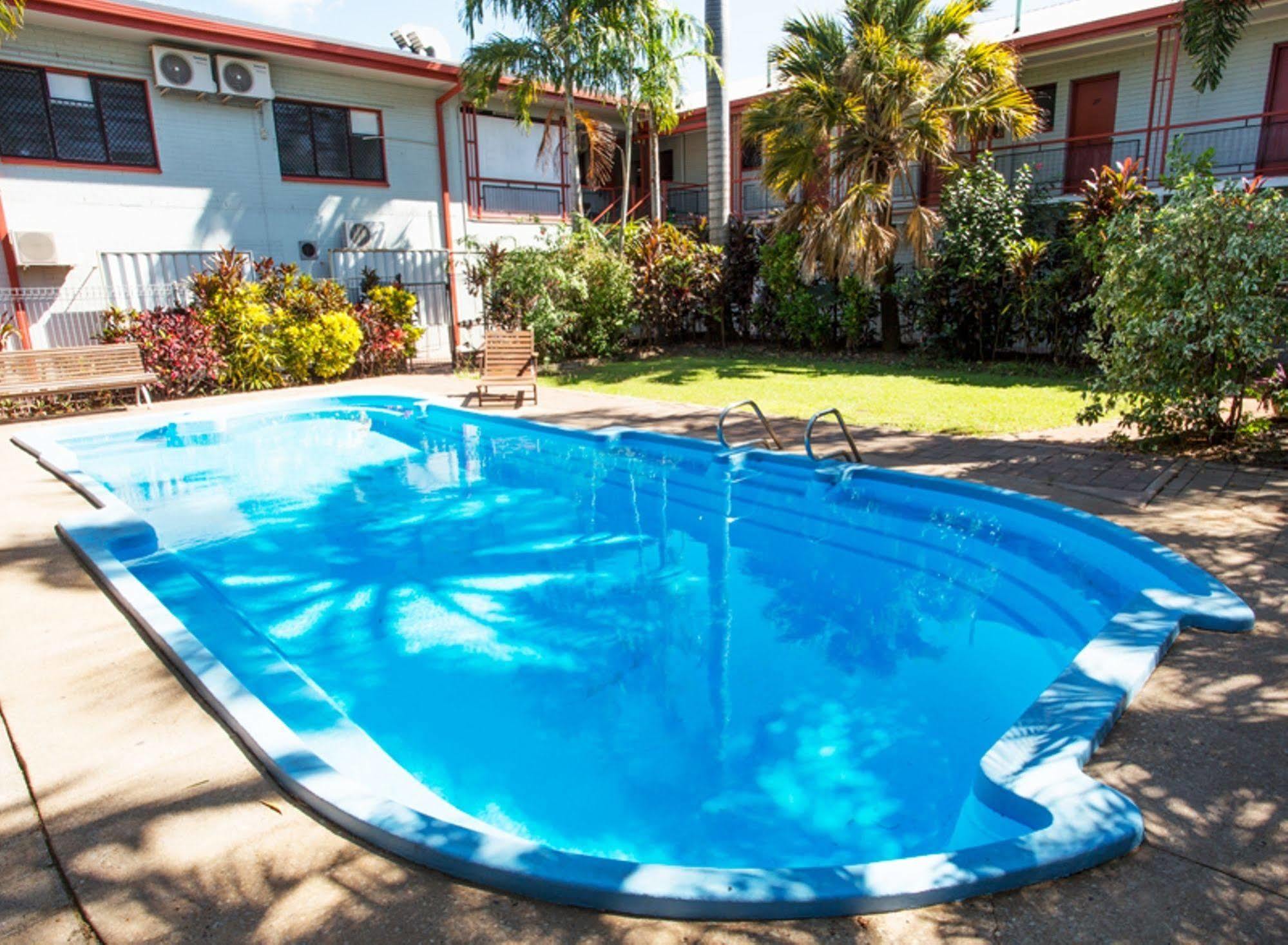 Motel Hiway